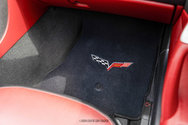 Used 2008 Chevrolet Corvette Convertible w/ Preferred Equipment Group RWD image 30