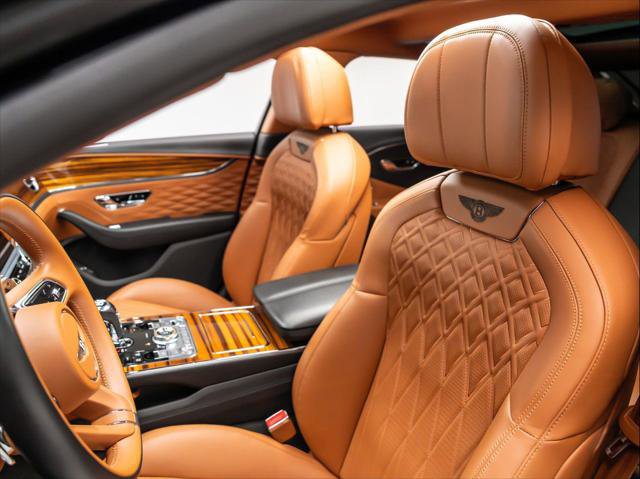 Used 2021 Bentley Flying Spur V8 image 13