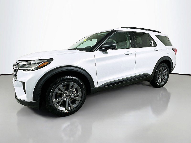 New 2026 Ford Explorer Active w/ Active Comfort Package image 3