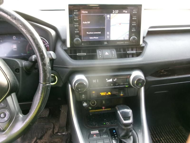 Used 2020 Toyota RAV4 Limited image 5