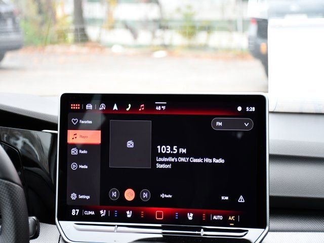 New 2026 Volkswagen GTI SE FWD image 28