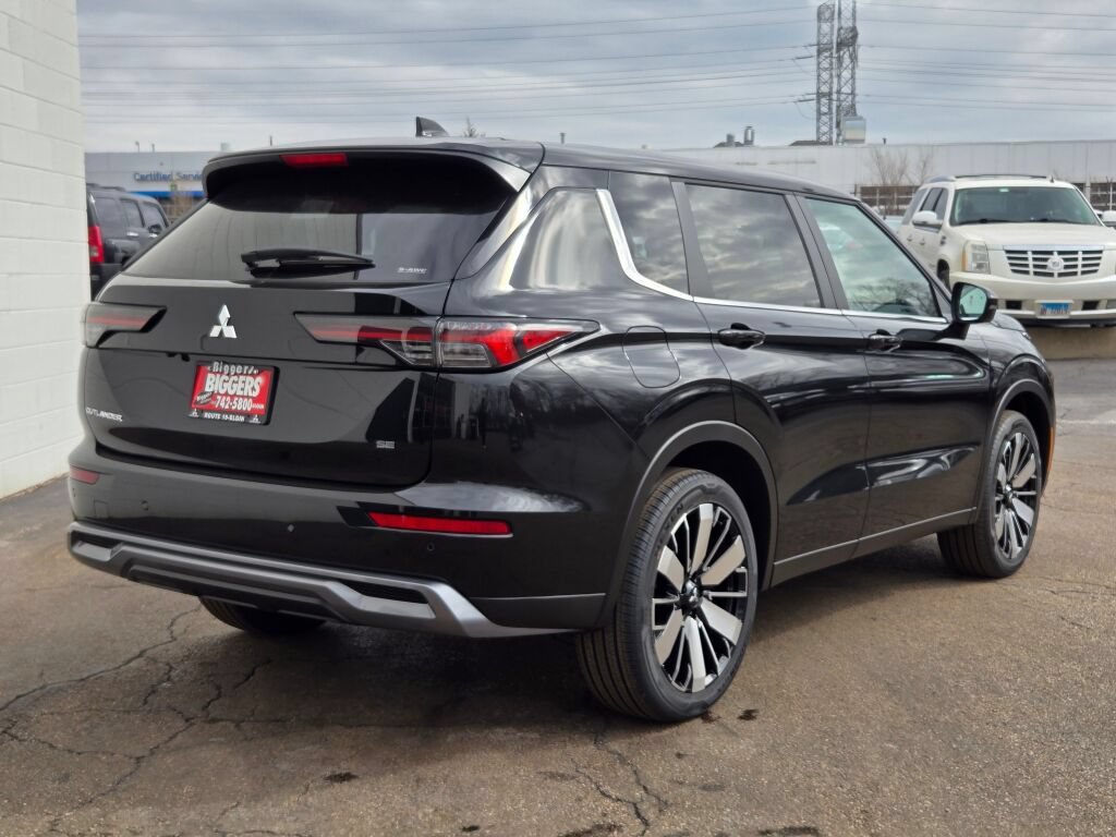 New 2026 Mitsubishi Outlander SE AWD/4WD image 11