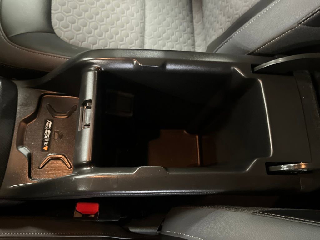 Used 2020 Chevrolet Colorado Z71 w/ Safety Package AWD/4WD image 27