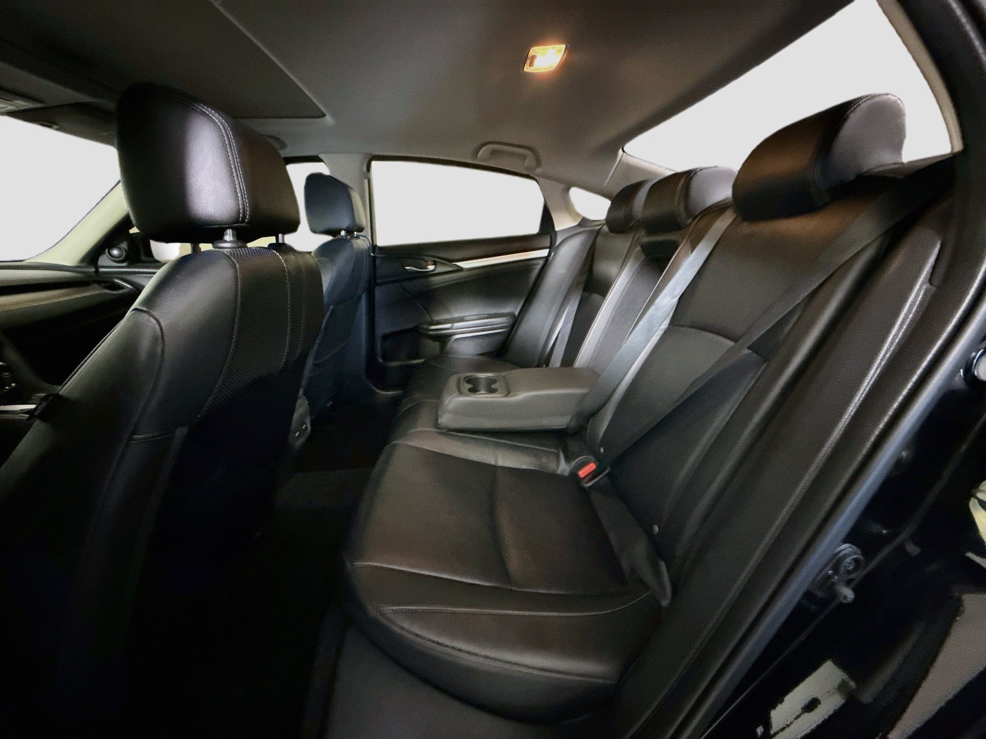 Used 2016 Honda Civic Touring image 25