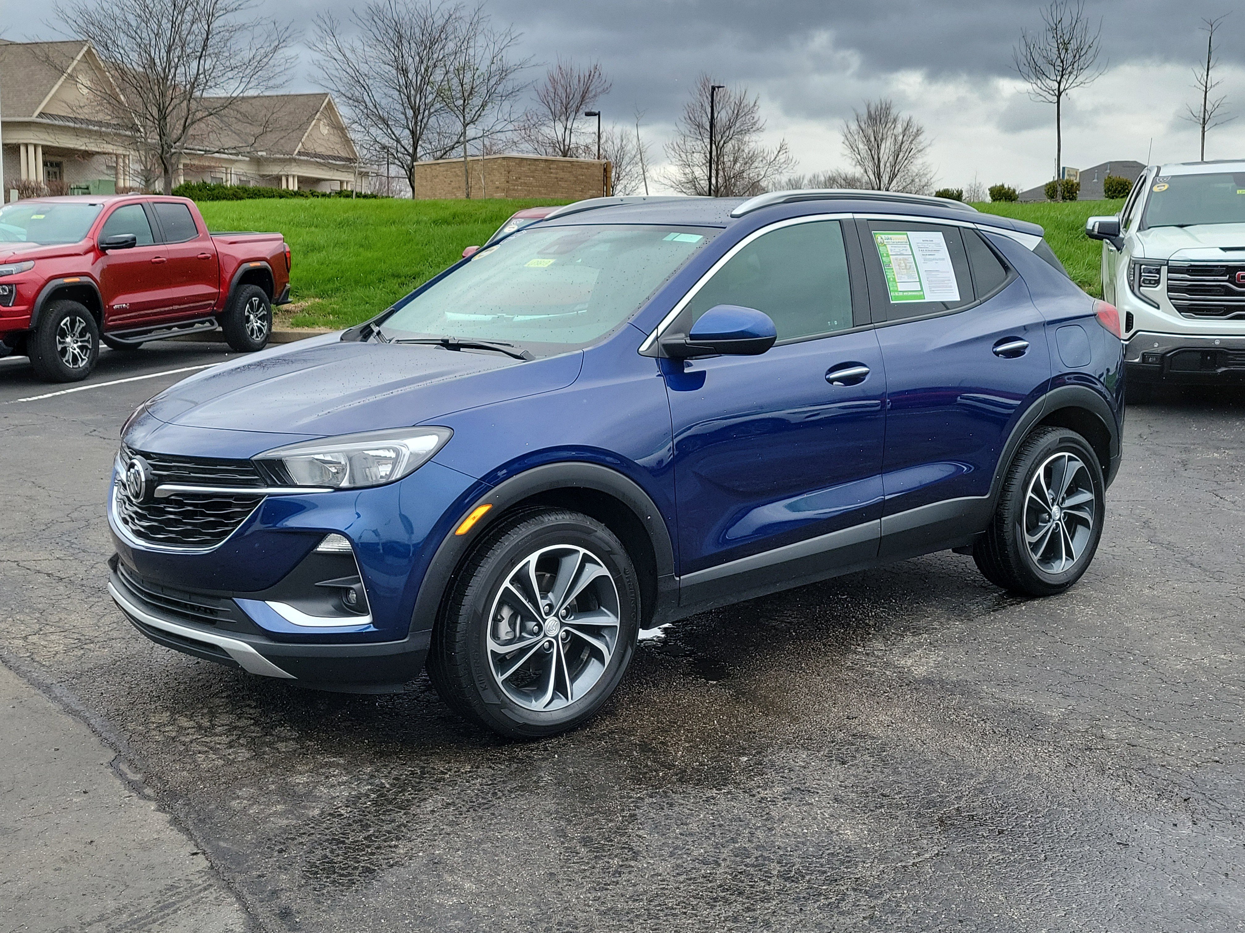 Used 2023 Buick Encore GX Select image 2