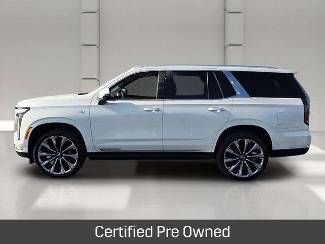 Used 2025 Cadillac Escalade Premium Luxury Platinum AWD/4WD image 2