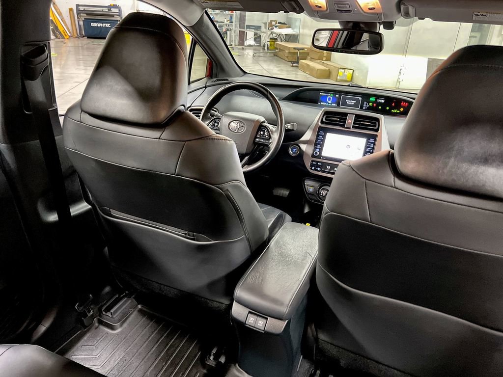 Used 2021 Toyota Prius image 20