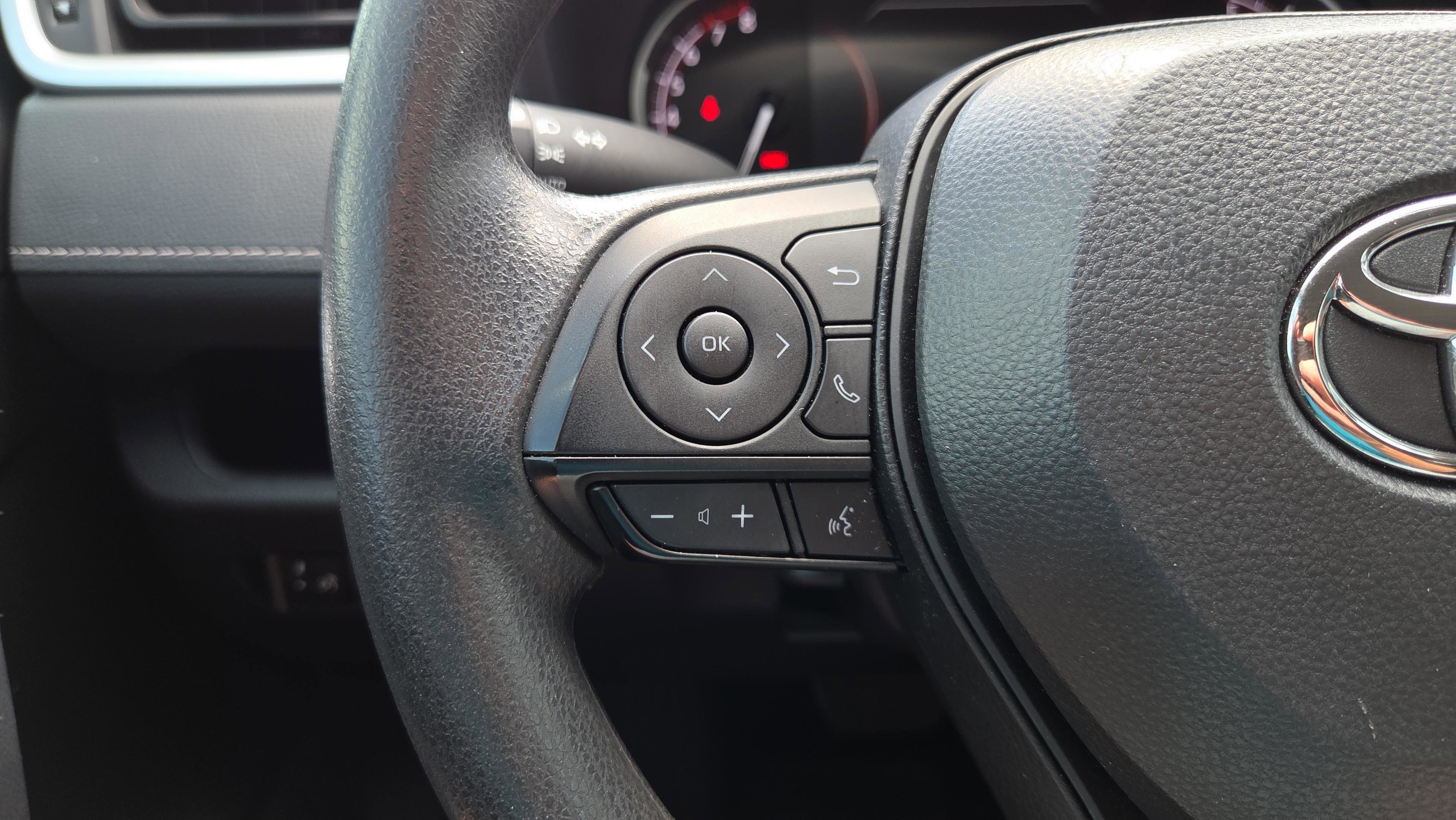 Certified 2024 Toyota RAV4 XLE FWD image 26