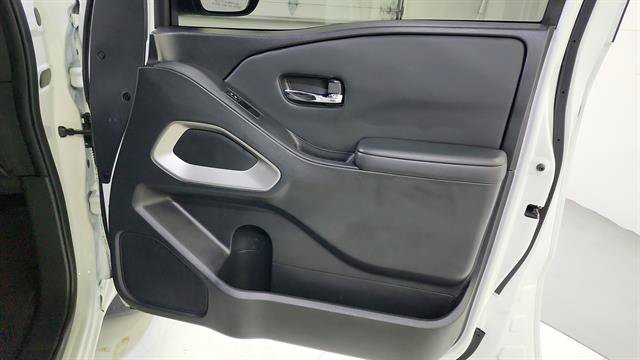 Certified 2024 Nissan Frontier SV w/ Technology Package RWD image 23