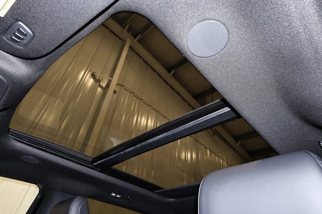 New 2025 Ford F150 Platinum w/ Equipment Group 702A High image 30