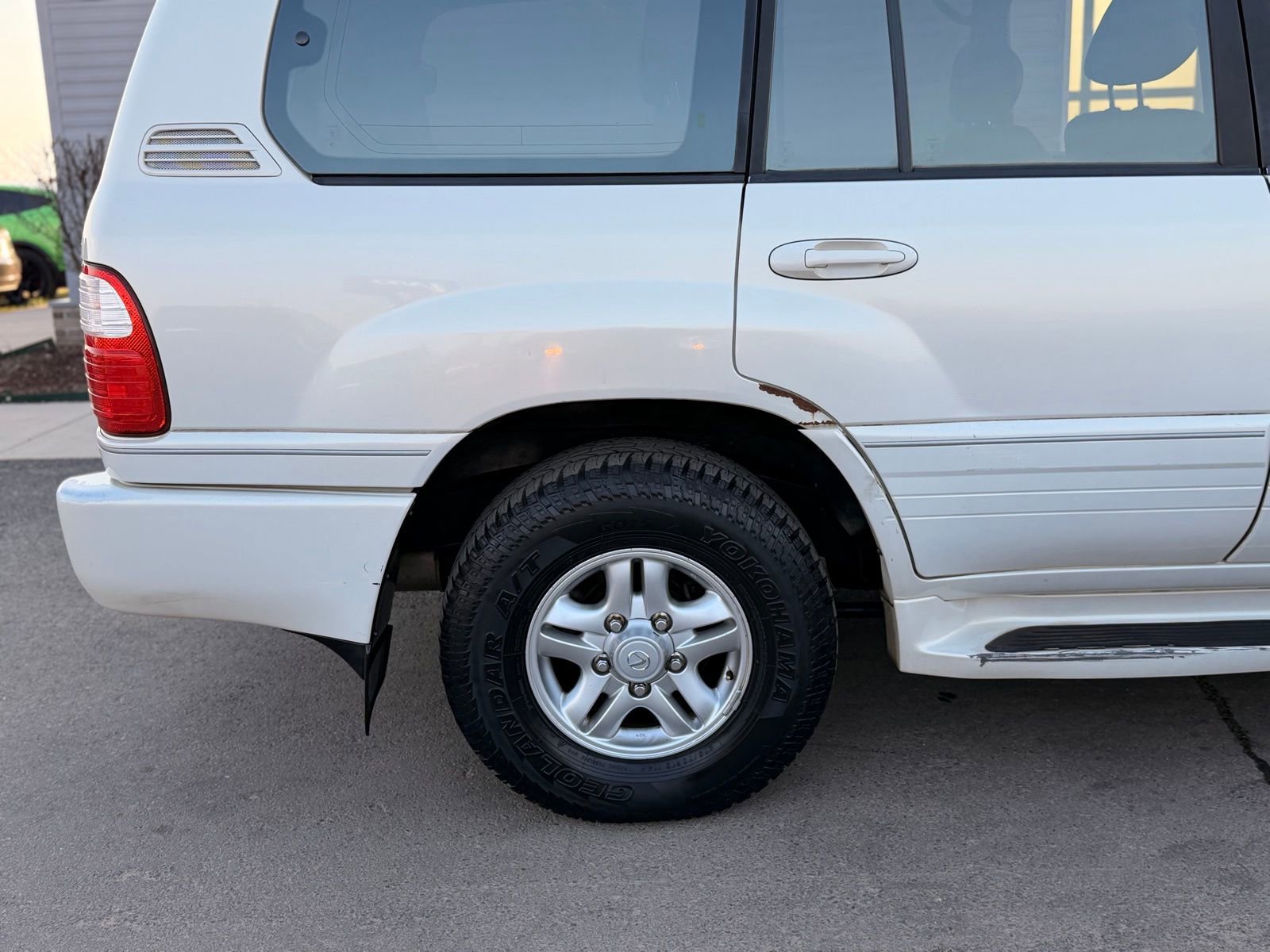 Used 1999 Lexus LX 470 4WD image 11