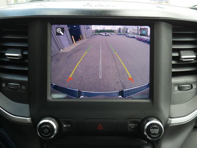 Used 2019 RAM 1500 Big Horn AWD/4WD image 4