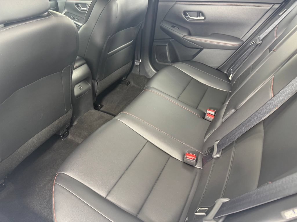 Used 2024 Nissan Sentra SR w/ SR Premium Package FWD image 15