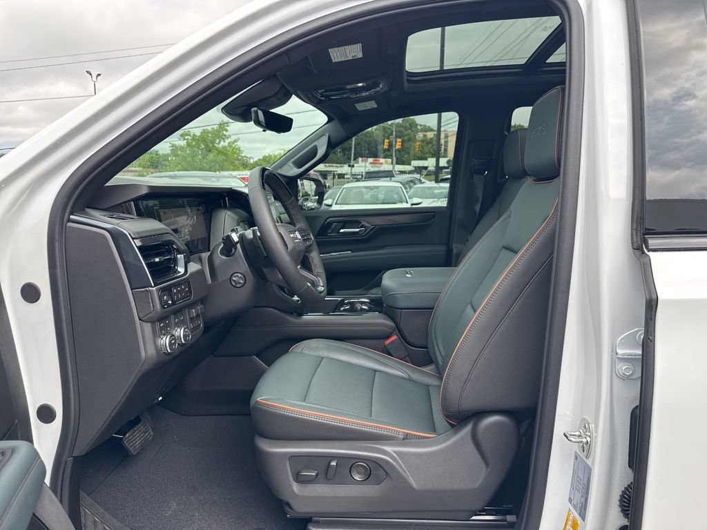 New 2026 GMC Yukon AT4 w/ AT4 Premium Plus Package AWD/4WD image 14