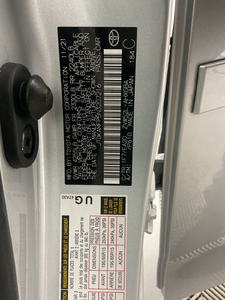 Certified 2022 Toyota Prius Prime Limited FWD image 26