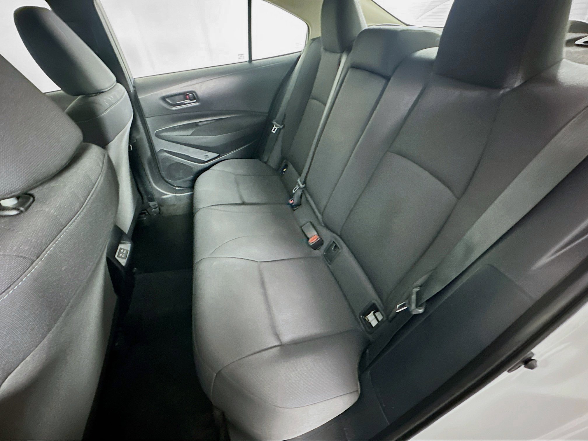 Used 2024 Toyota Corolla LE image 25