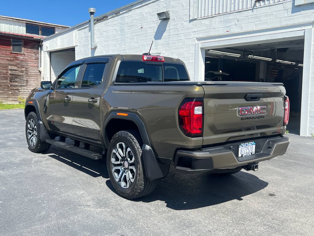 Used 2024 GMC Canyon AT4 AWD/4WD image 10