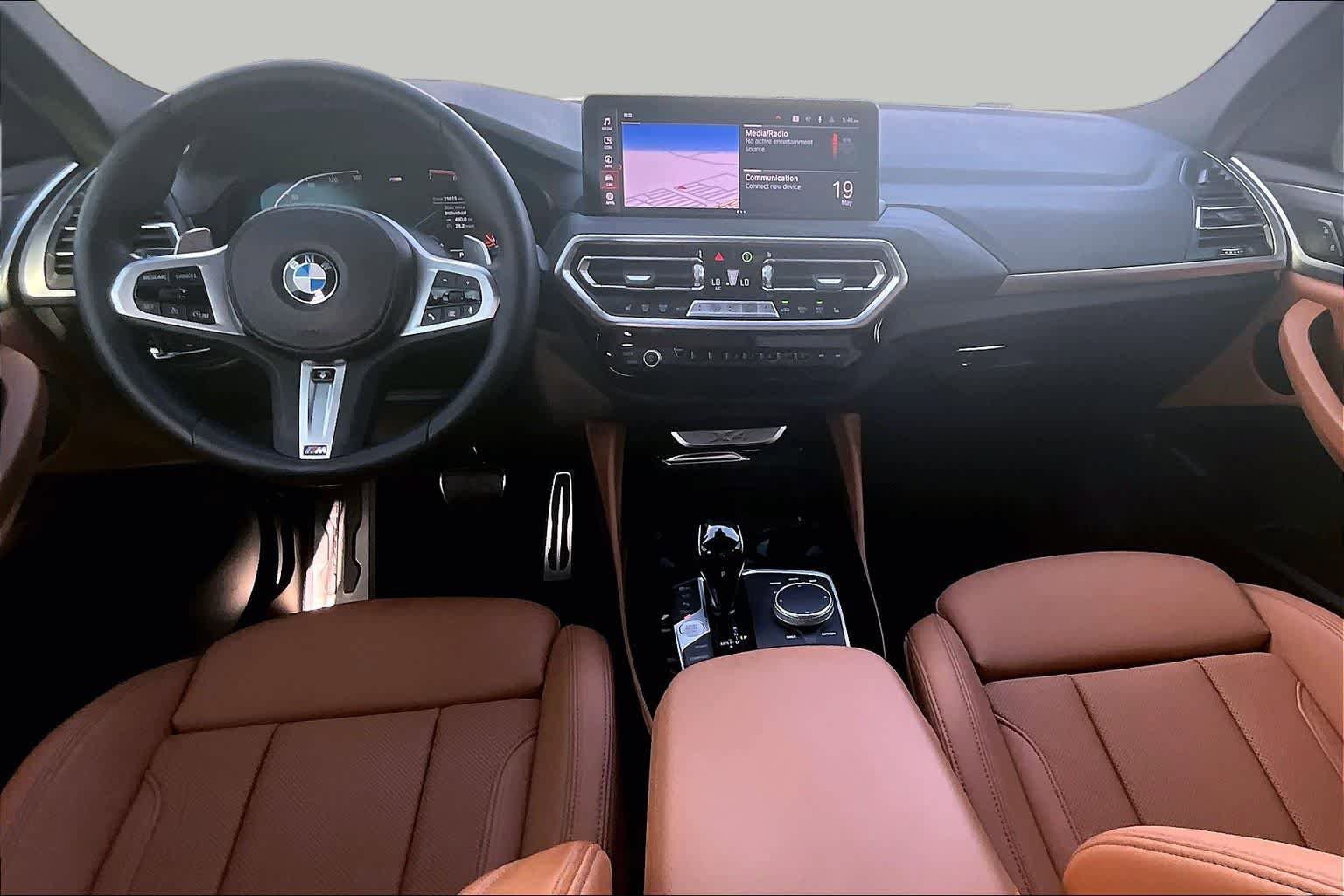 Used 2023 BMW X4 xDrive30i w/ M Sport Package AWD/4WD image 15