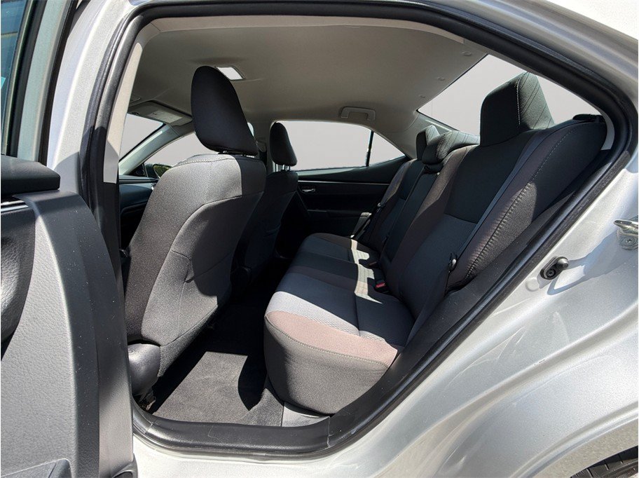 Used 2019 Toyota Corolla LE FWD image 26