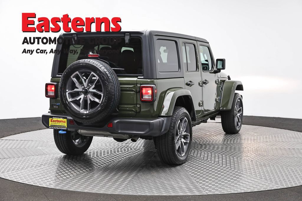 Used 2024 Jeep Wrangler Unlimited AWD/4WD image 5