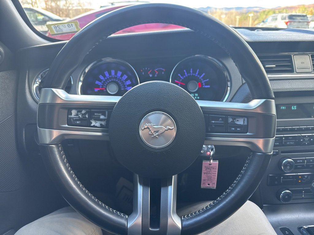 Used 2012 Ford Mustang Convertible image 11