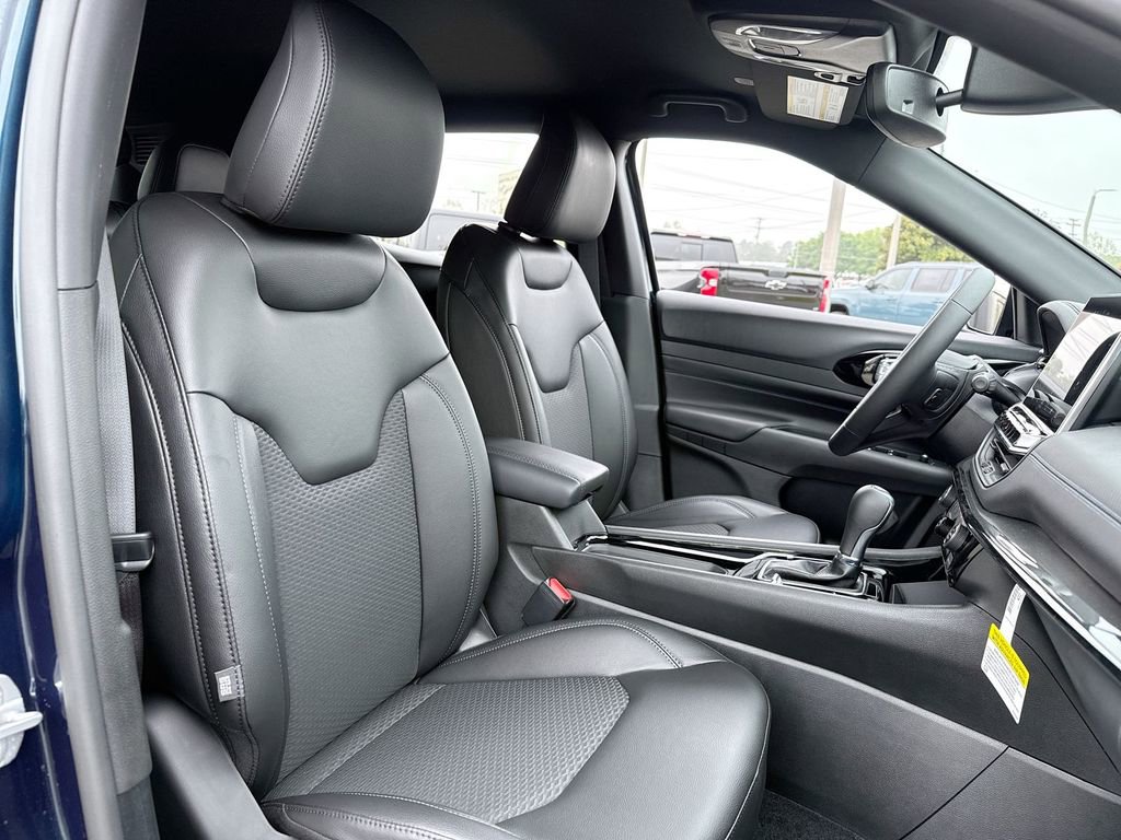 New 2026 Jeep Compass Latitude image 24