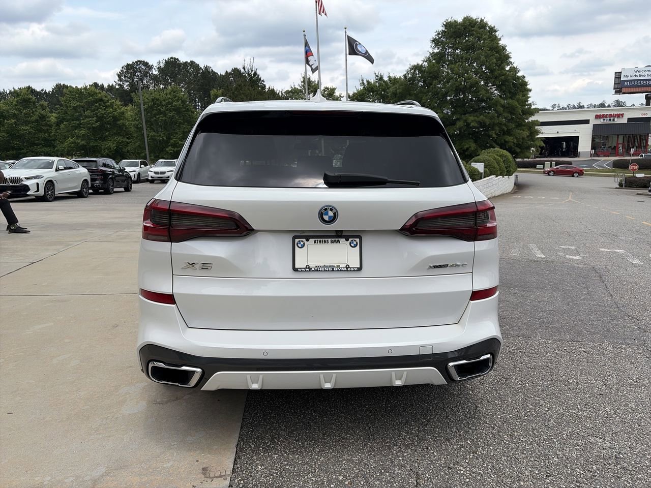 Used 2022 BMW X5 xDrive45e w/ M Sport Package AWD/4WD image 7