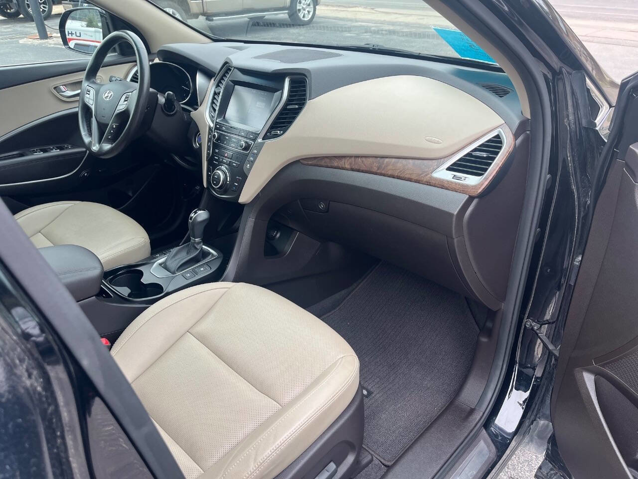 Used 2019 Hyundai Santa Fe XL image 13