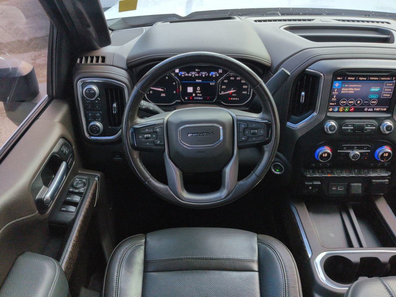 Used 2020 GMC Sierra 2500 Denali w/ Denali Ultimate Package AWD/4WD image 15