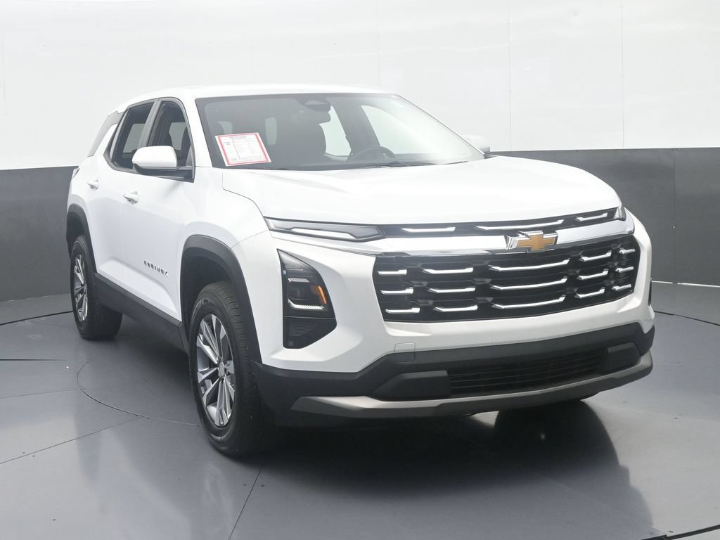 Used 2026 Chevrolet Equinox LT FWD image 9