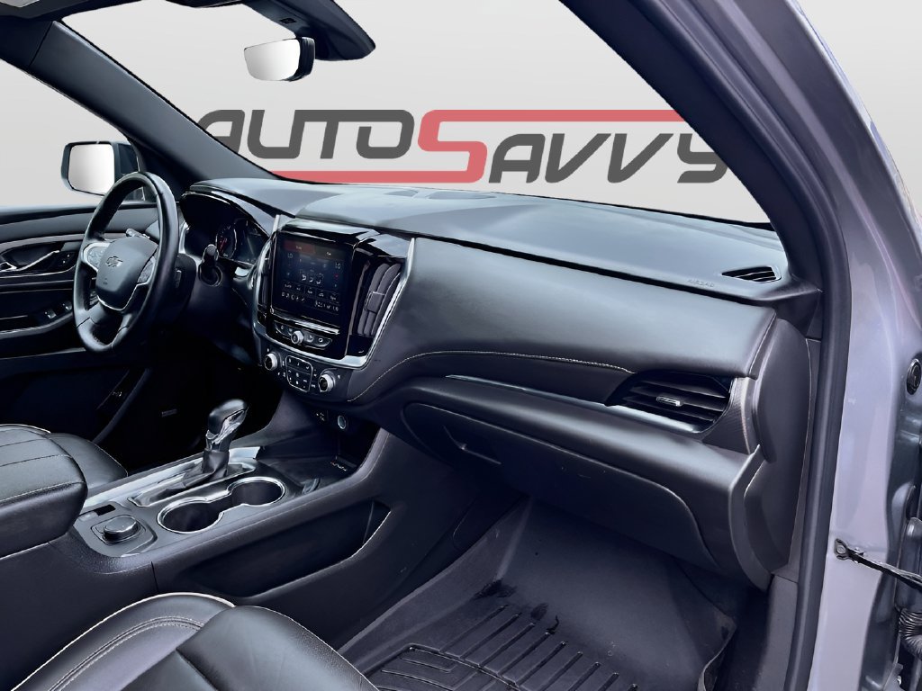 Used 2023 Chevrolet Traverse Premier w/ Redline Edition AWD/4WD image 32