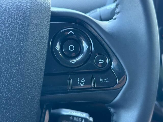 Used 2022 Toyota Prius Prime XLE FWD image 30