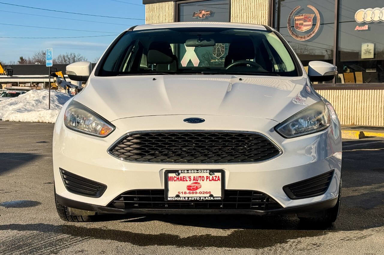 Used 2016 Ford Focus SE w/ Reverse Sensing Package image 9