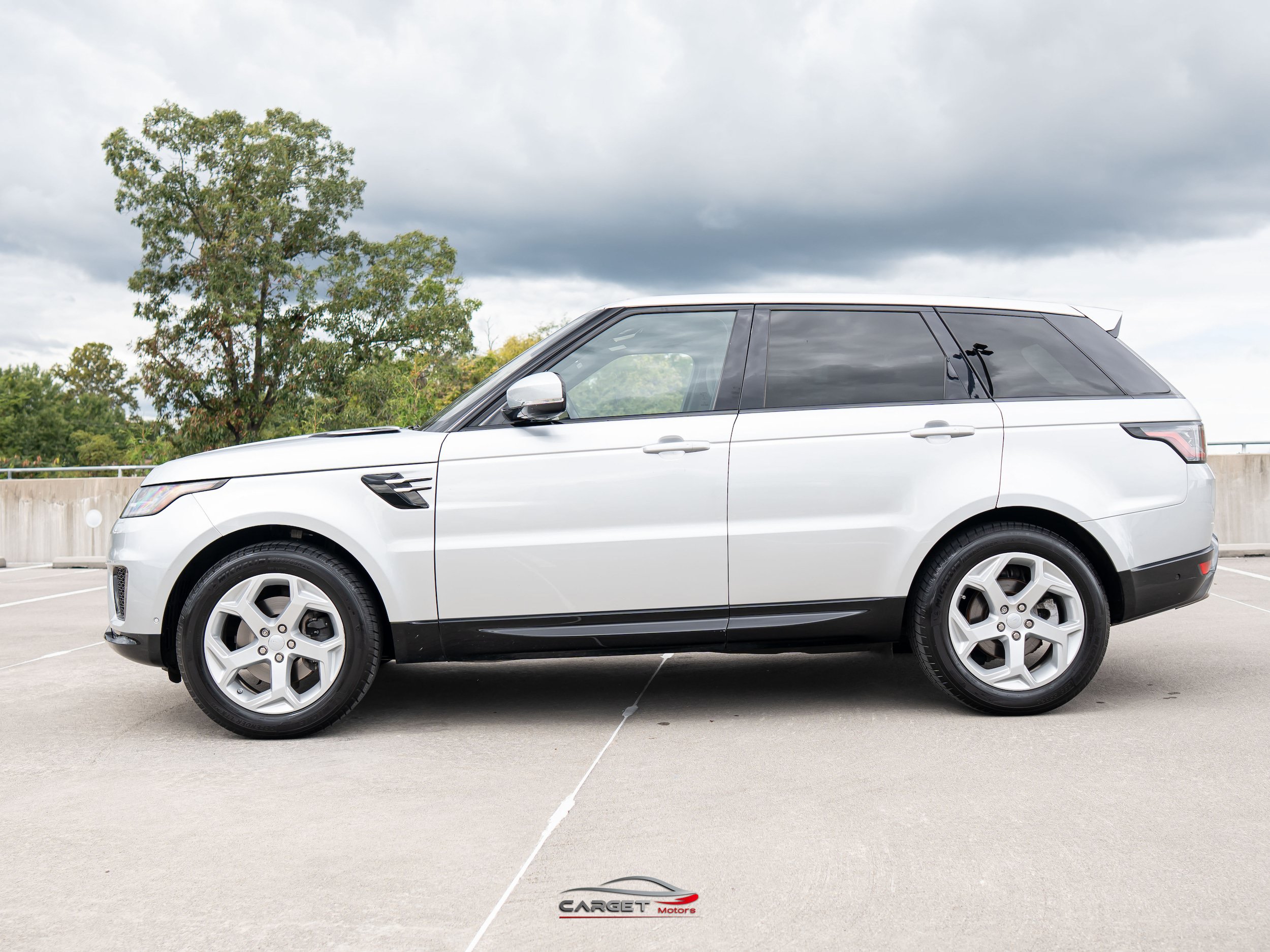 Used 2018 Land Rover Range Rover Sport HSE AWD/4WD image 4