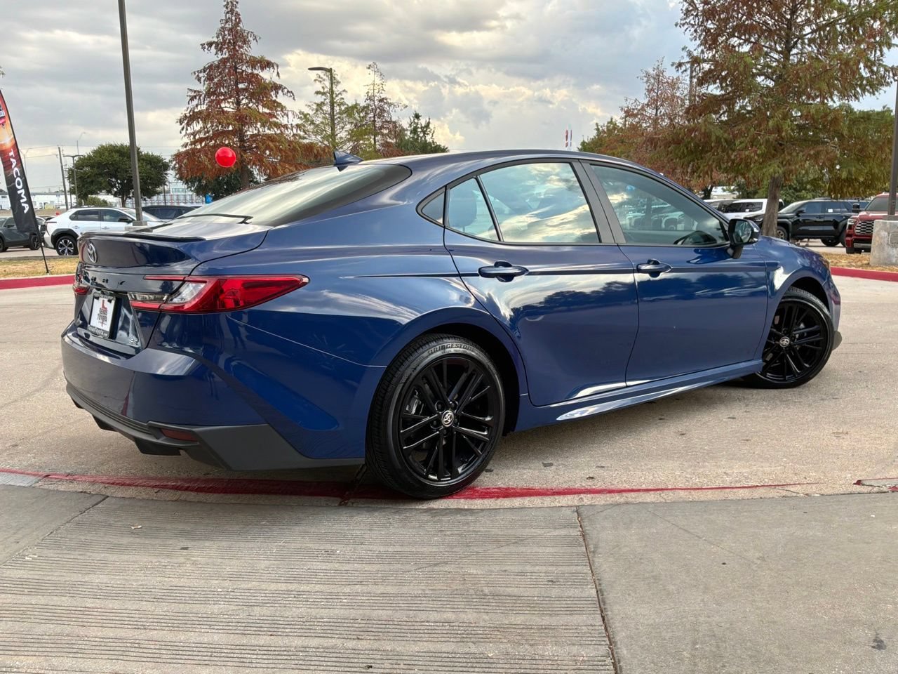 Used 2026 Toyota Camry SE FWD image 6