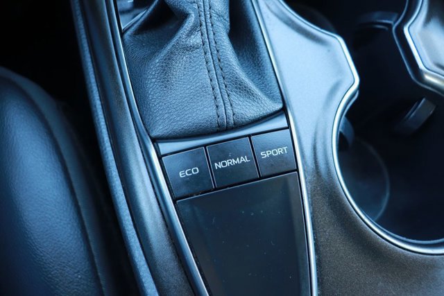 Used 2023 Toyota Camry SE image 16