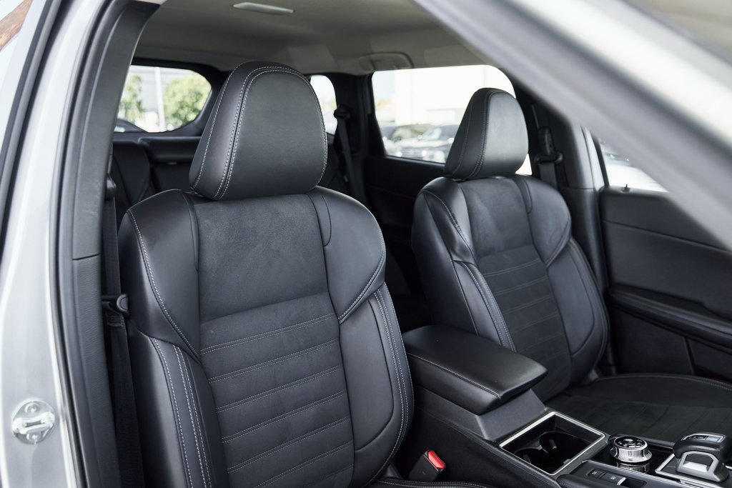 Used 2024 Mitsubishi Outlander SE image 26