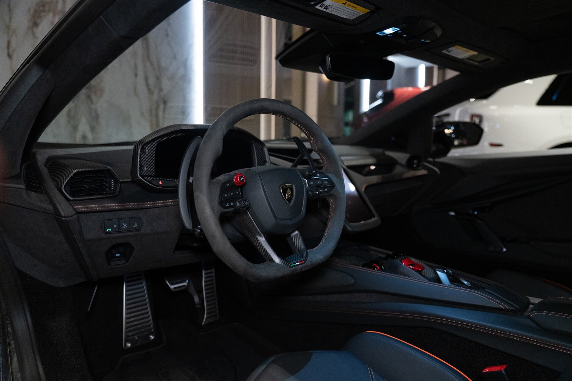 Used 2024 Lamborghini Revuelto AWD/4WD image 9
