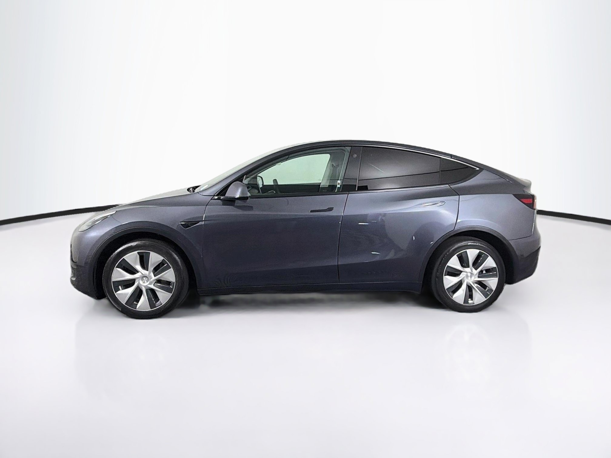 Used 2022 Tesla Model Y Long Range AWD/4WD image 4