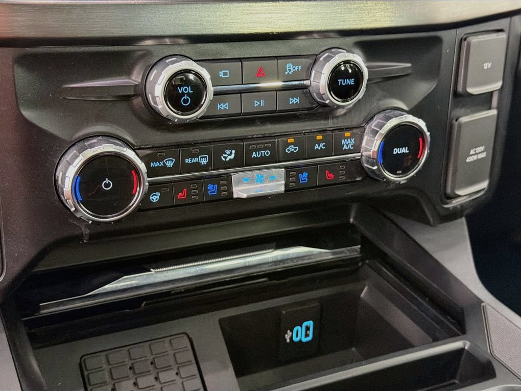 Used 2026 Ford F350 Lariat w/ Black Appearance Package AWD/4WD image 20