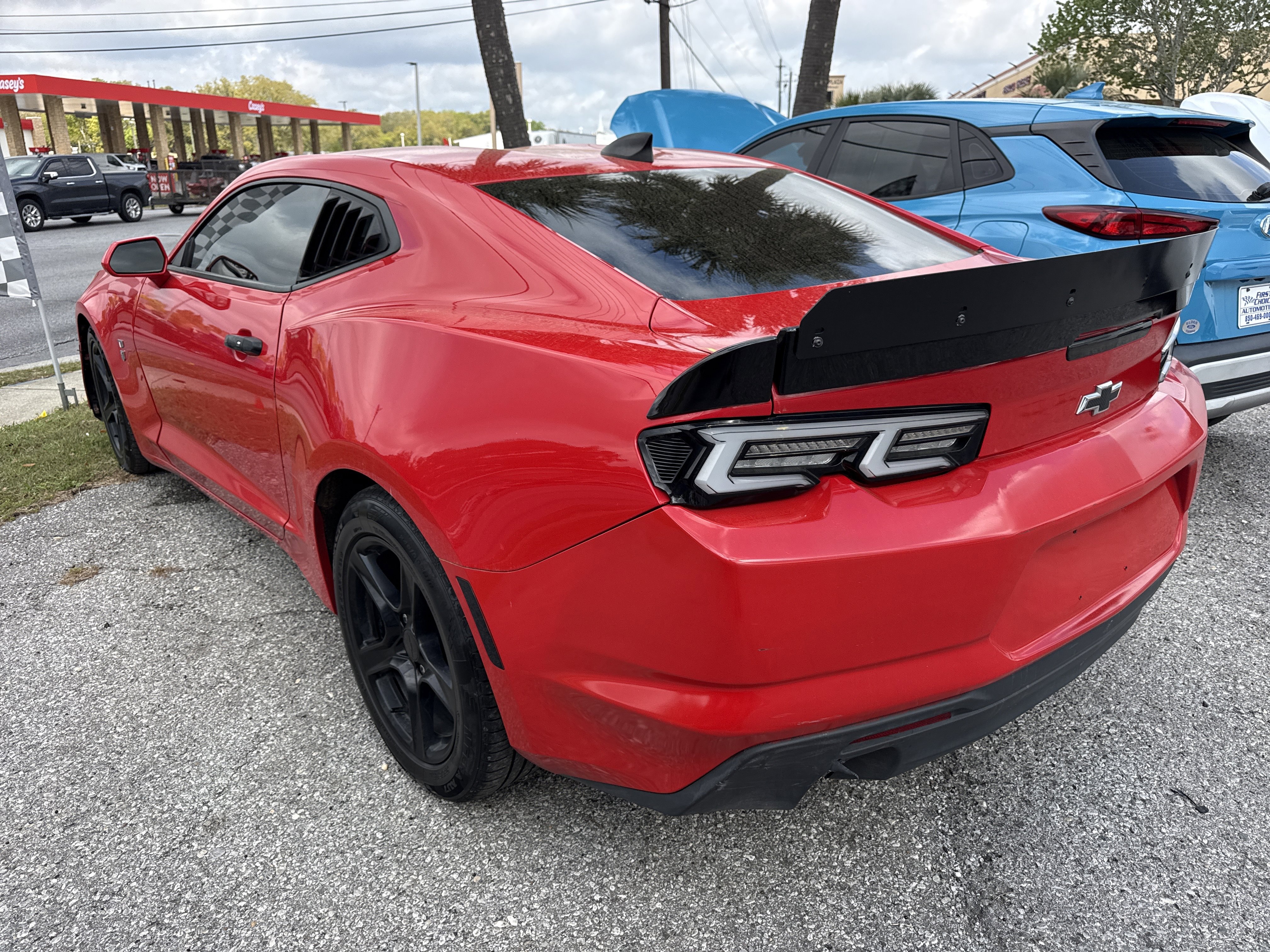 Used 2023 Chevrolet Camaro LT image 2