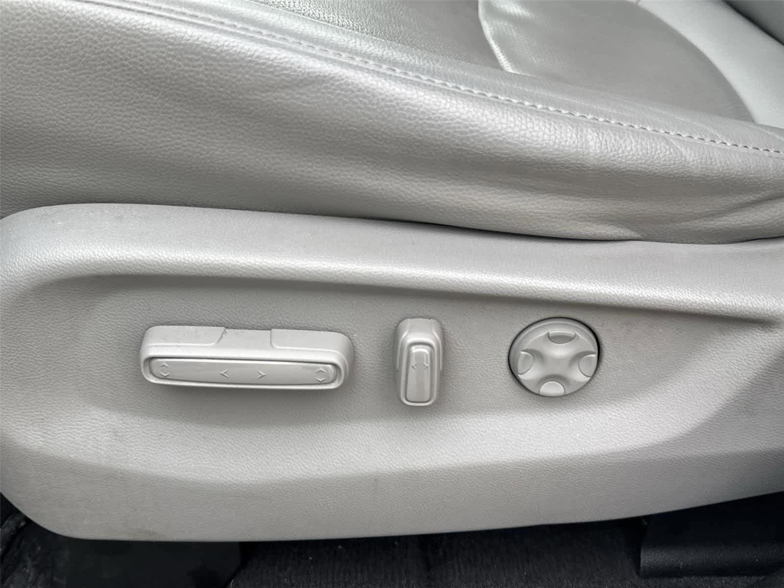 Used 2019 Honda Odyssey Elite image 12