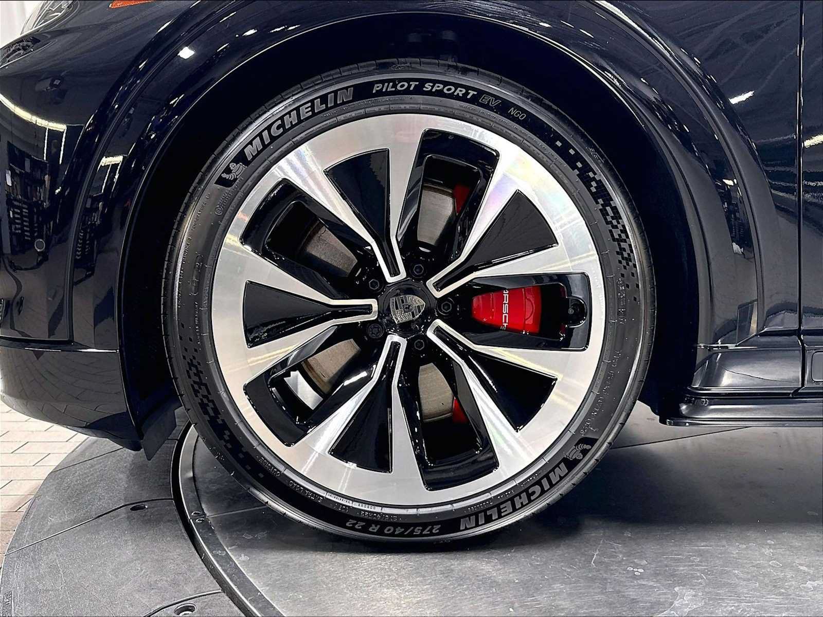 New 2026 Porsche Cayenne Turbo AWD/4WD image 11