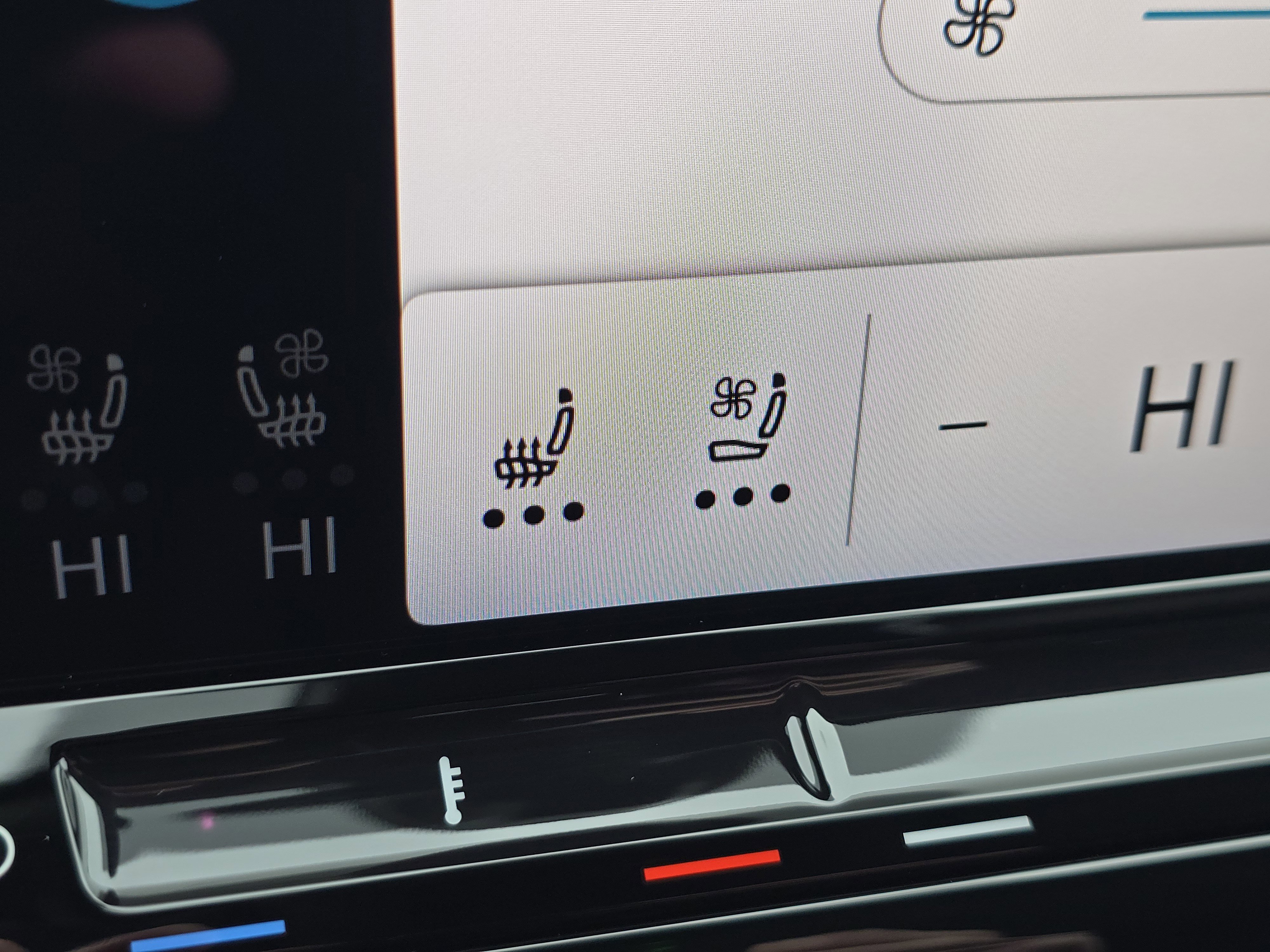 New 2026 Volkswagen Atlas SE image 11