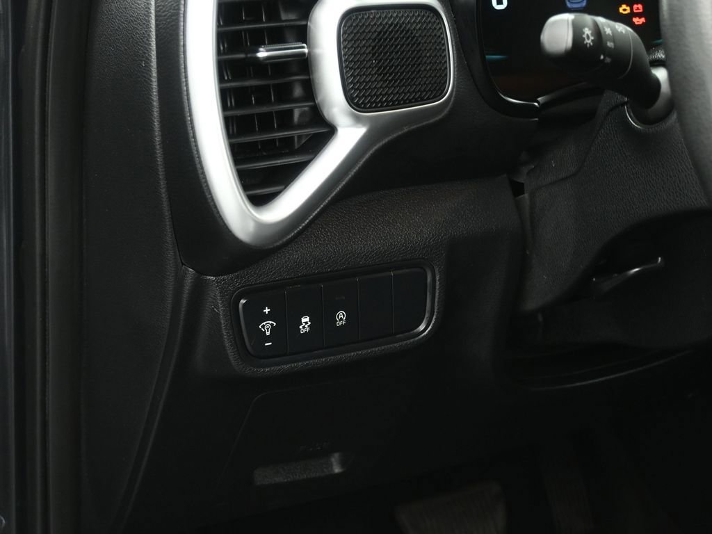 Used 2023 Kia Soul LX w/ Option Group 015 image 12