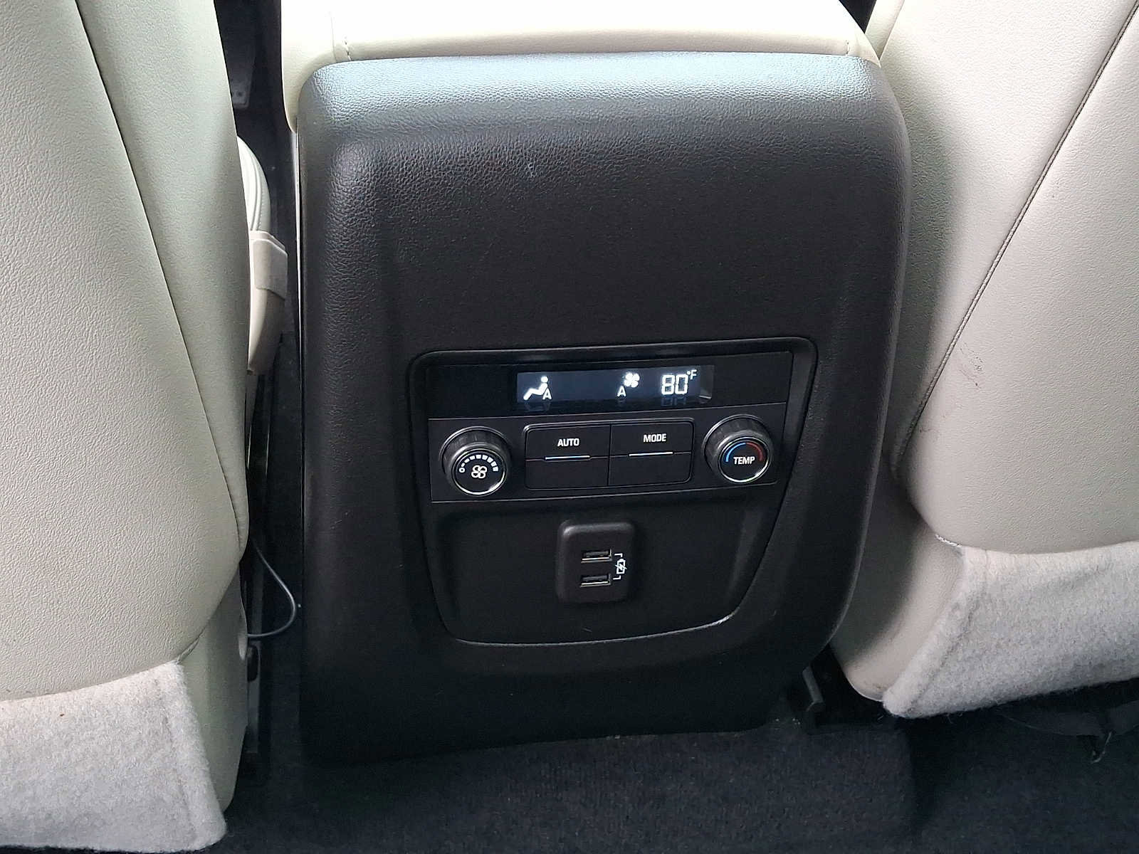 Used 2024 Buick Enclave Essence w/ Experience Buick Package image 12