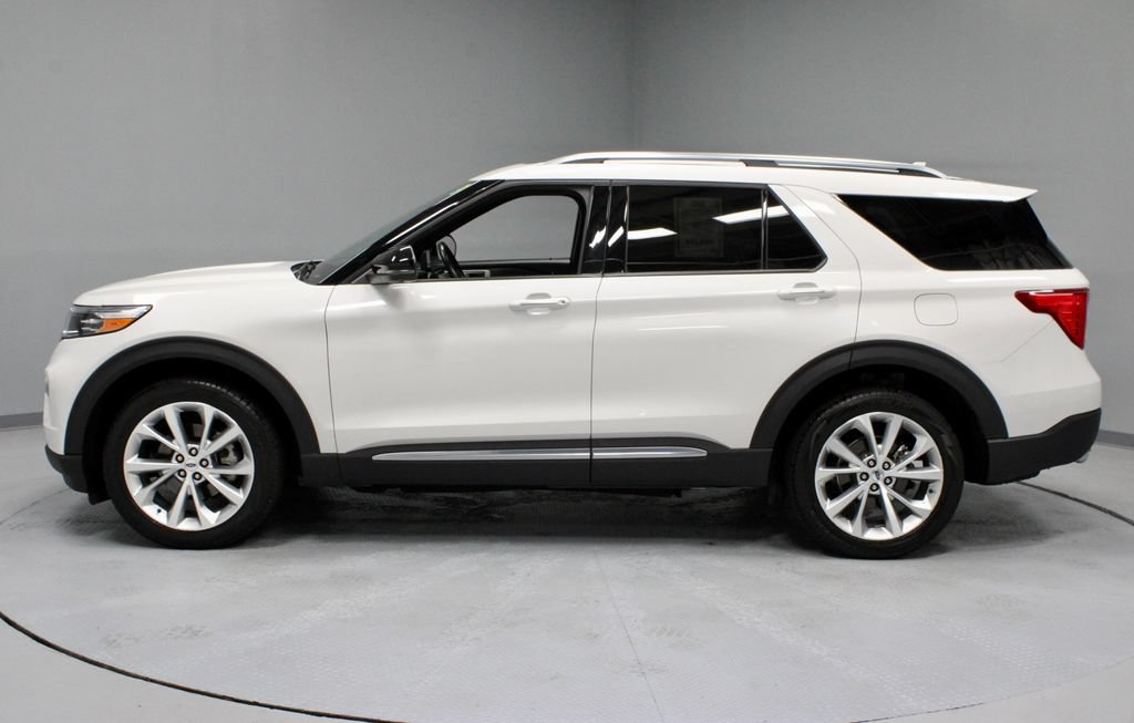 Used 2023 Ford Explorer Platinum w/ Technology Package AWD/4WD image 10