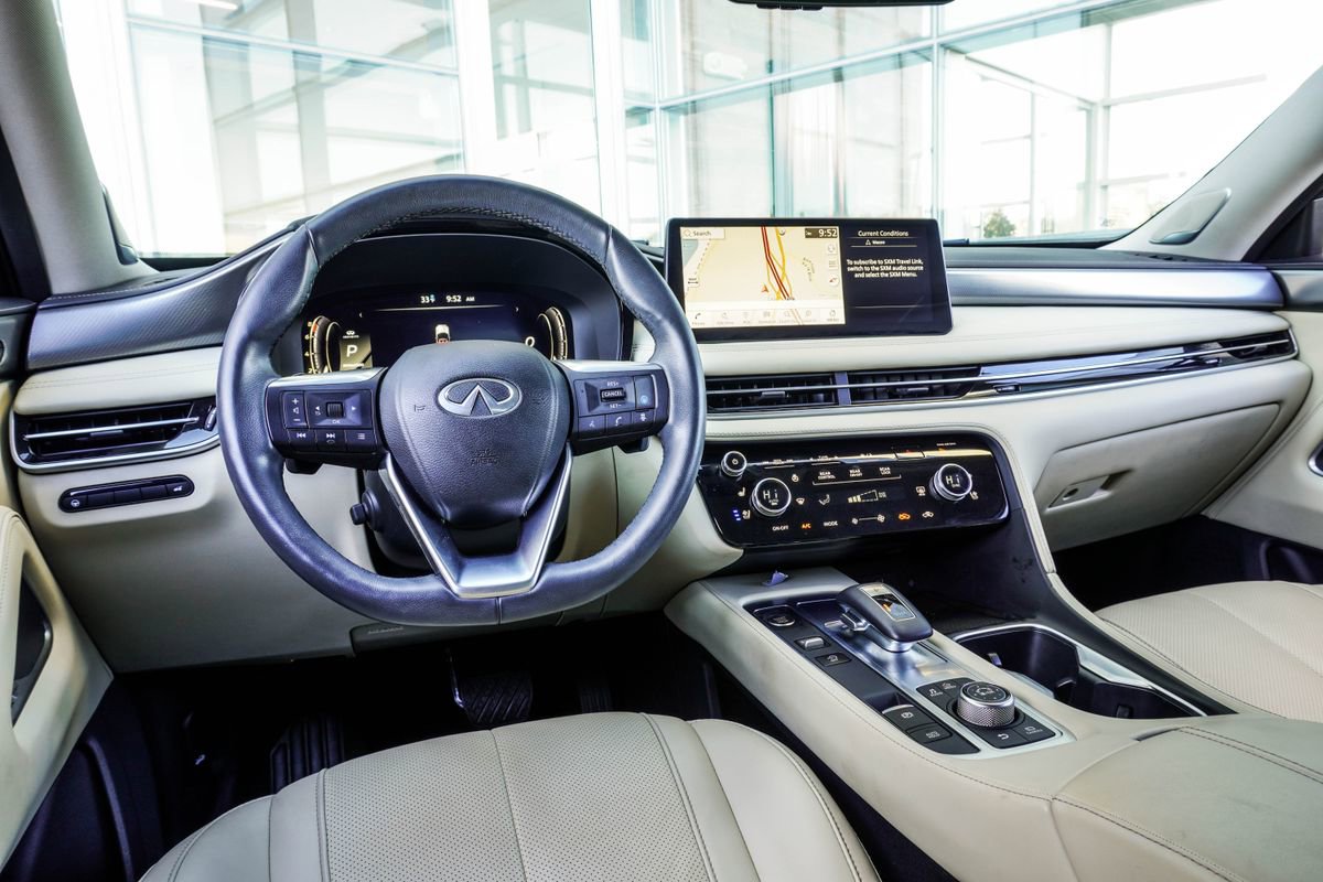 Used 2023 INFINITI QX60 Luxe w/ Performance Audio Package image 16