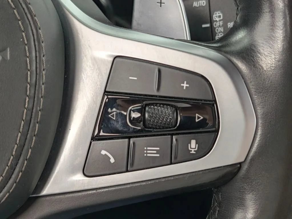 Used 2020 BMW X7 M50i w/ Executive Package AWD/4WD image 27