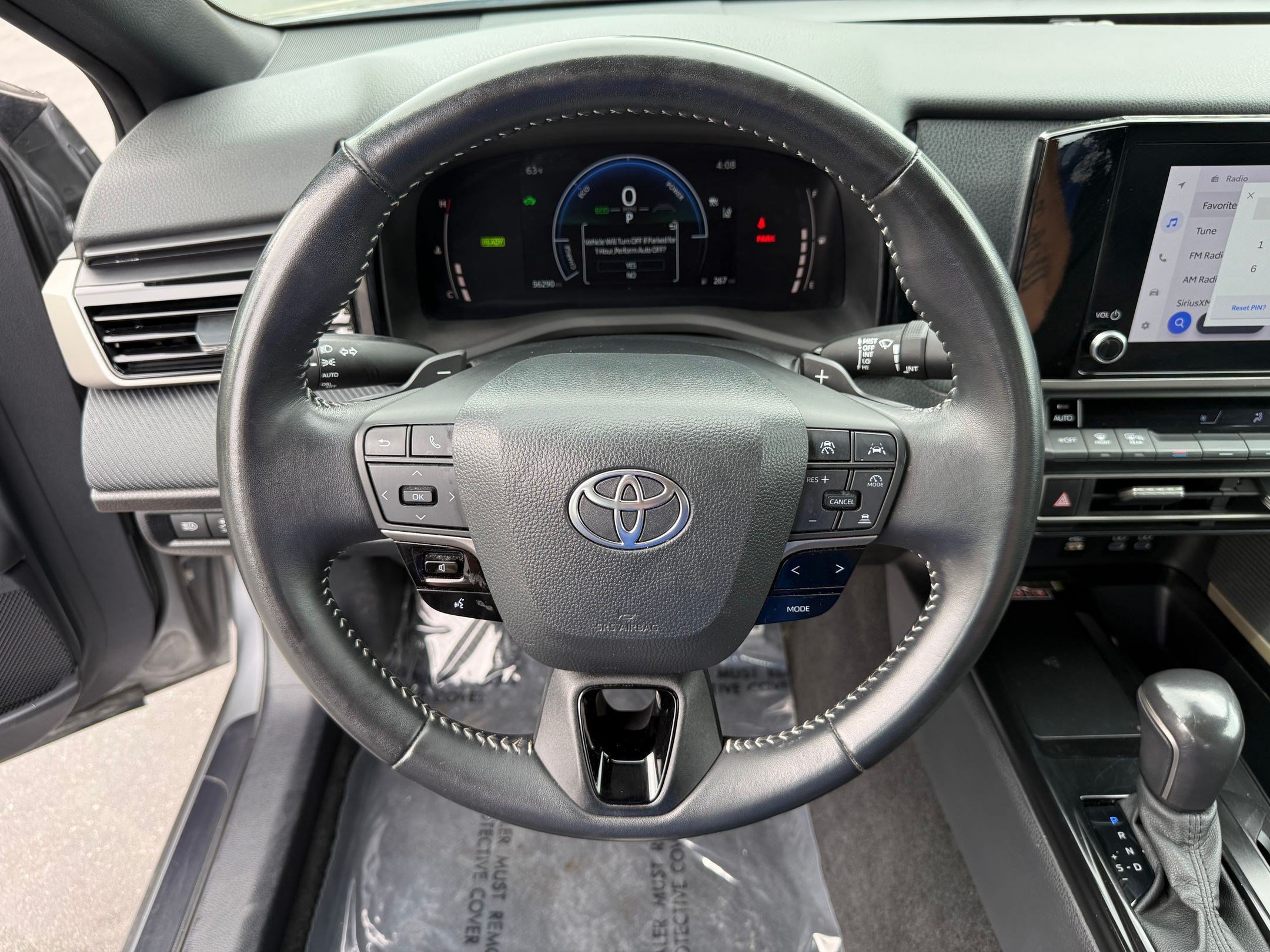 Used 2025 Toyota Camry SE FWD image 13